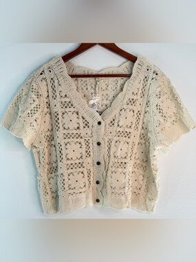 Ultra Pink Floral Crochet Knit Lacey Cropped Cardigan Cream ShortSleeve Boho NWT